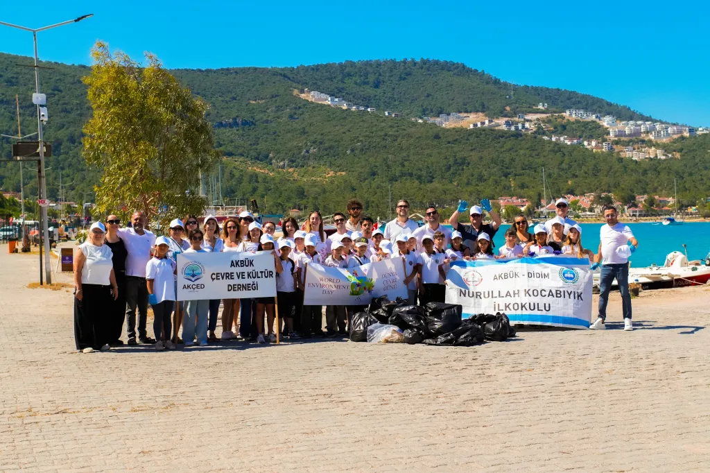 SIX SENSES KAPLANKAYA, DÜNYA ÇEVRE GÜNÜ’NDE AKBÜK SAHİLİ’NDE GELECEK NESİLLERLE BİRLİKTE DOĞA İÇİN BULUŞTU