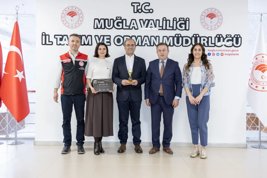 EGET ZEYTİNYAĞINA MUĞLA TARIM İL MÜDÜRLÜĞÜ’NDEN PREMİUM ÖDÜL